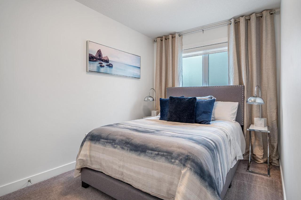Contemporary Luxury 4 Bedroom House Near Downtown YYC 외부 사진