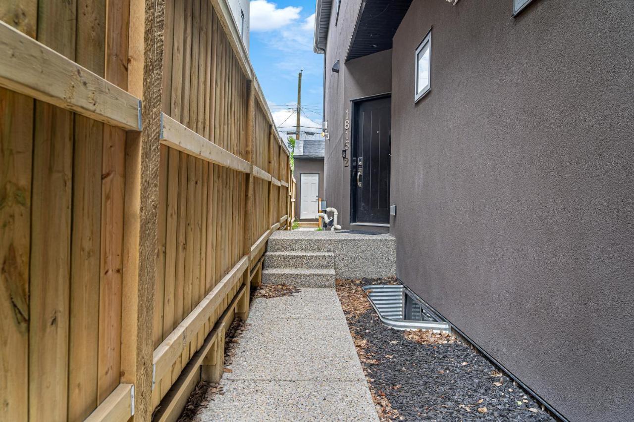 Contemporary Luxury 4 Bedroom House Near Downtown YYC 외부 사진