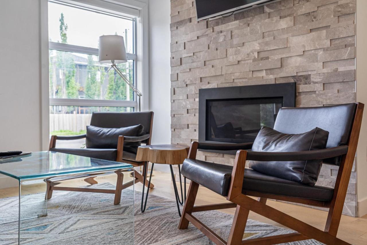 Contemporary Luxury 4 Bedroom House Near Downtown YYC 외부 사진
